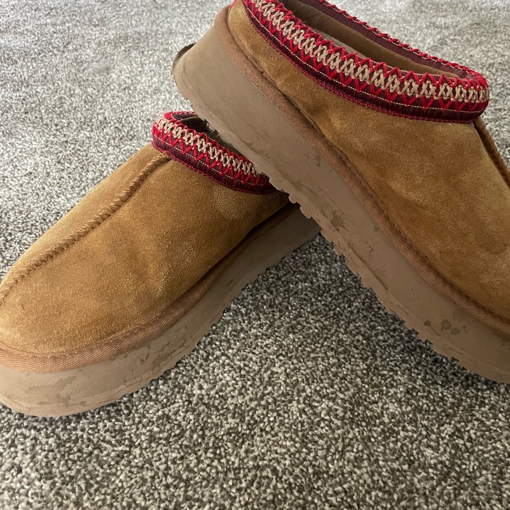 Ugg Tazz